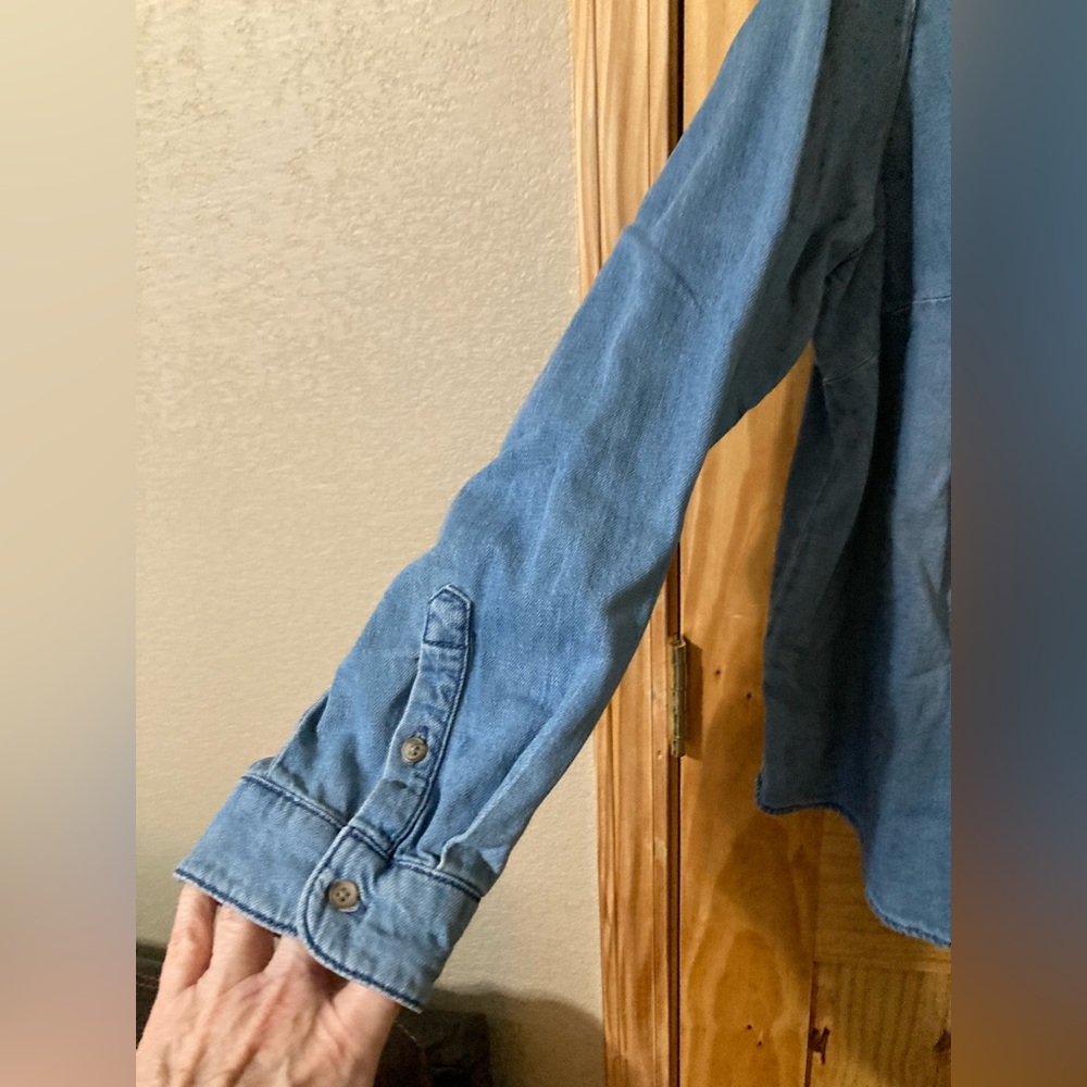 Universal Thread Size Xxl Button Down Denim Shack… - image 2